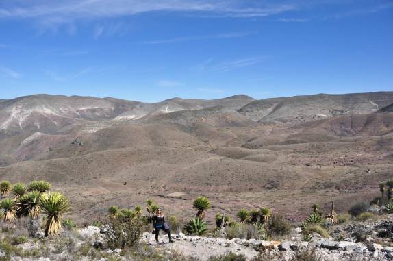 Caminhando pelas montanhas da região de Real de Catorce, pueblo mágico no norte do México